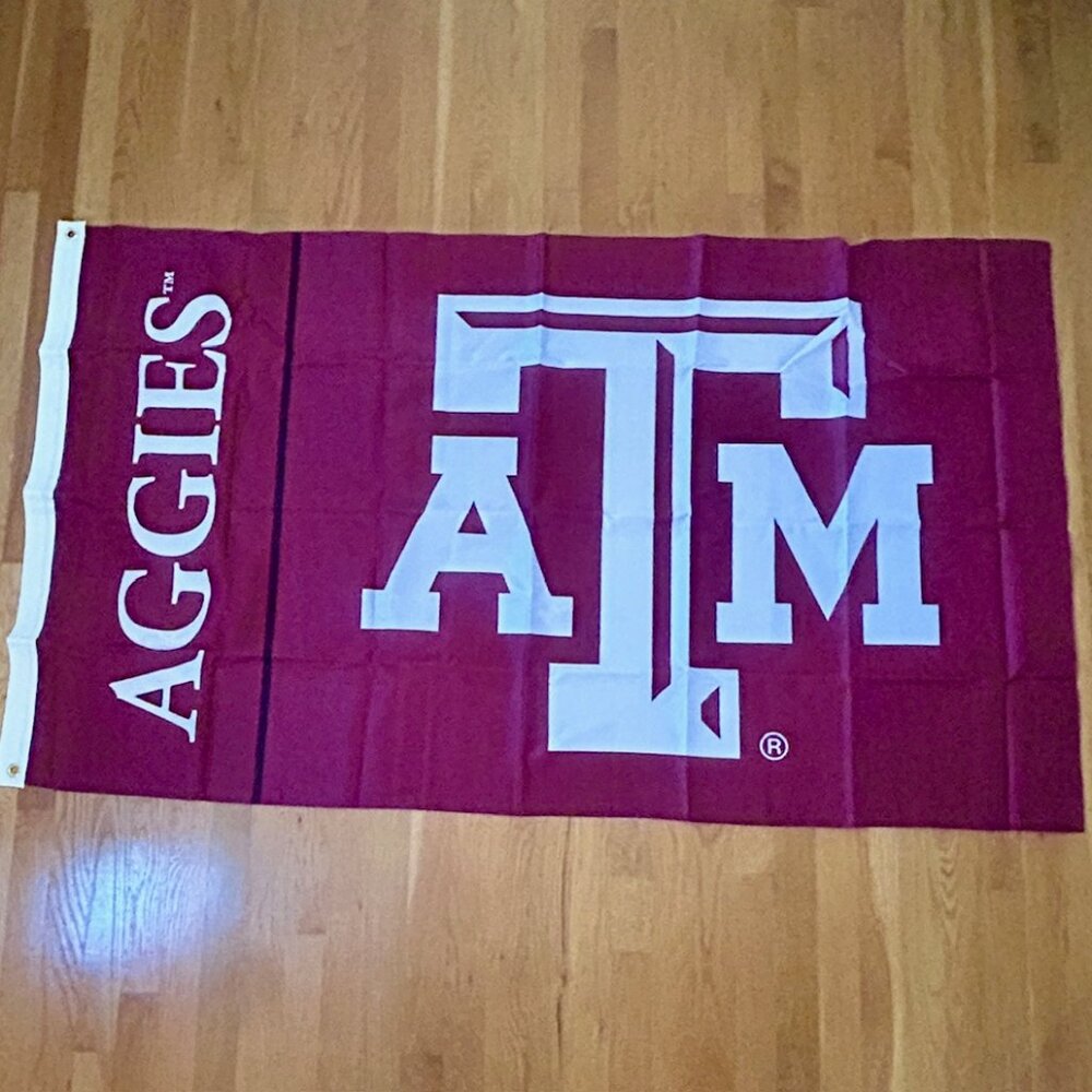 NEW! Licensed BSI Texas A&M Aggies 3'x5' Fabric Flag -Dorm, Wall, Tailgate $40